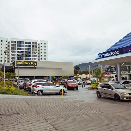 Aparta Estudios Zona 10 Armenia  Exteriér fotografie